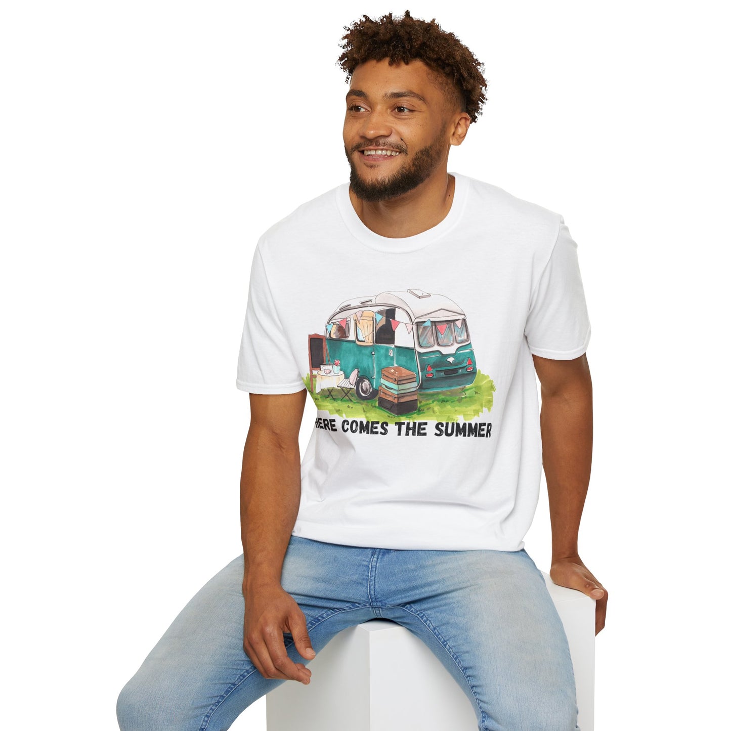 Here comes the summer - Unisex Softstyle T-Shirt