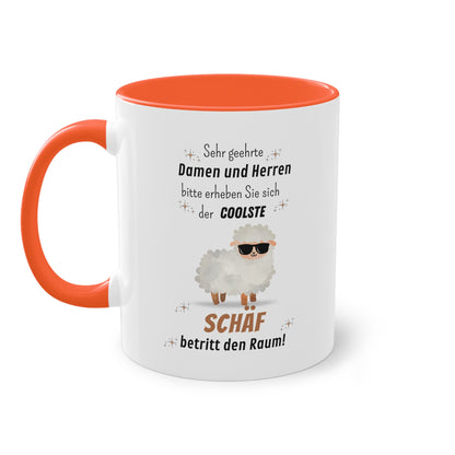 Sehr geehrte Damen und Herren bitte erheben Sie sich der coolste Schäf betritt den Raum! - Zwei-Ton-Tasse