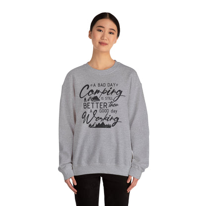 Unisex Sweatshirt - A bad day casmping is better than a good day working