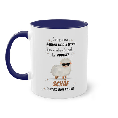 Sehr geehrte Damen und Herren bitte erheben Sie sich der coolste Schäf betritt den Raum! - Zwei-Ton-Tasse