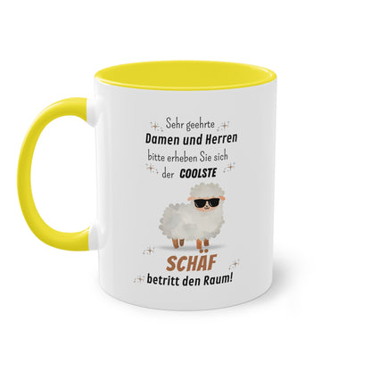 Sehr geehrte Damen und Herren bitte erheben Sie sich der coolste Schäf betritt den Raum! - Zwei-Ton-Tasse